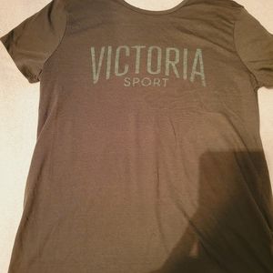 Women's workout tee